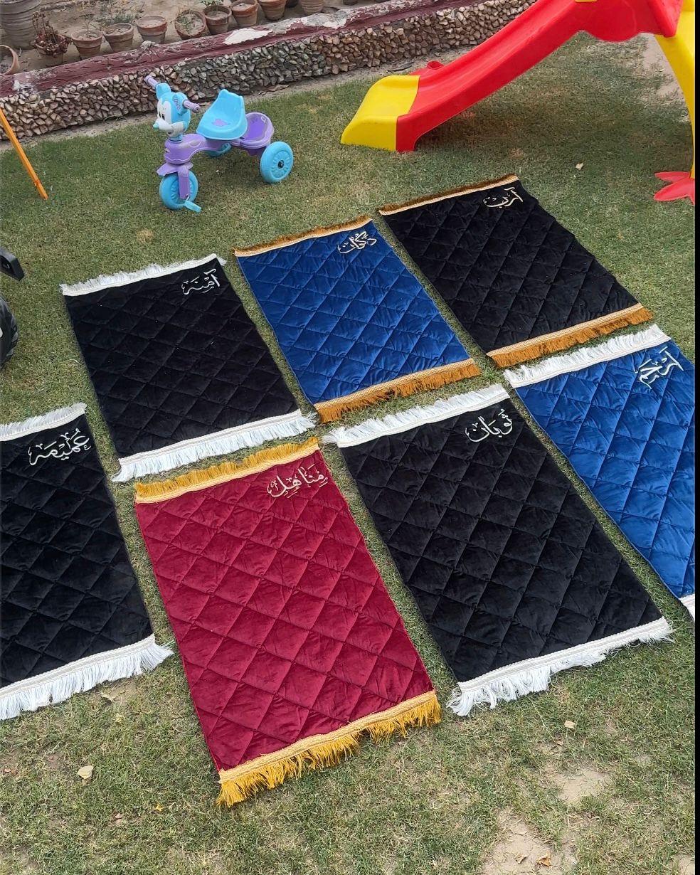 Kids Arabic Calligraphy Prayer Mat/Janamaz